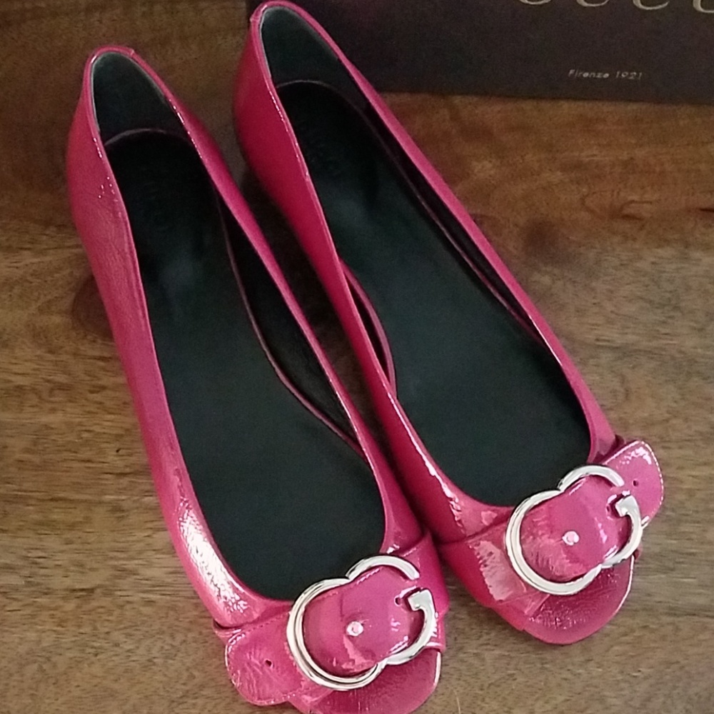 NIB GUCCI Open Toe Buckle Shoes sz 39 US 9